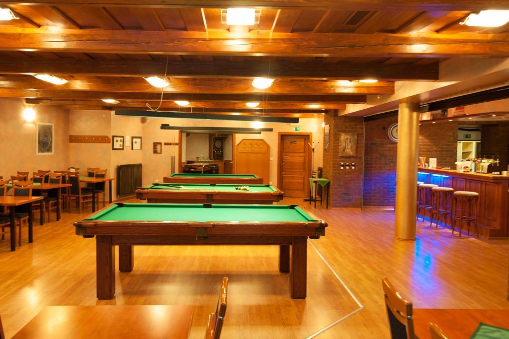 Sport-V-Hotel Hrotovice Exteriör bild