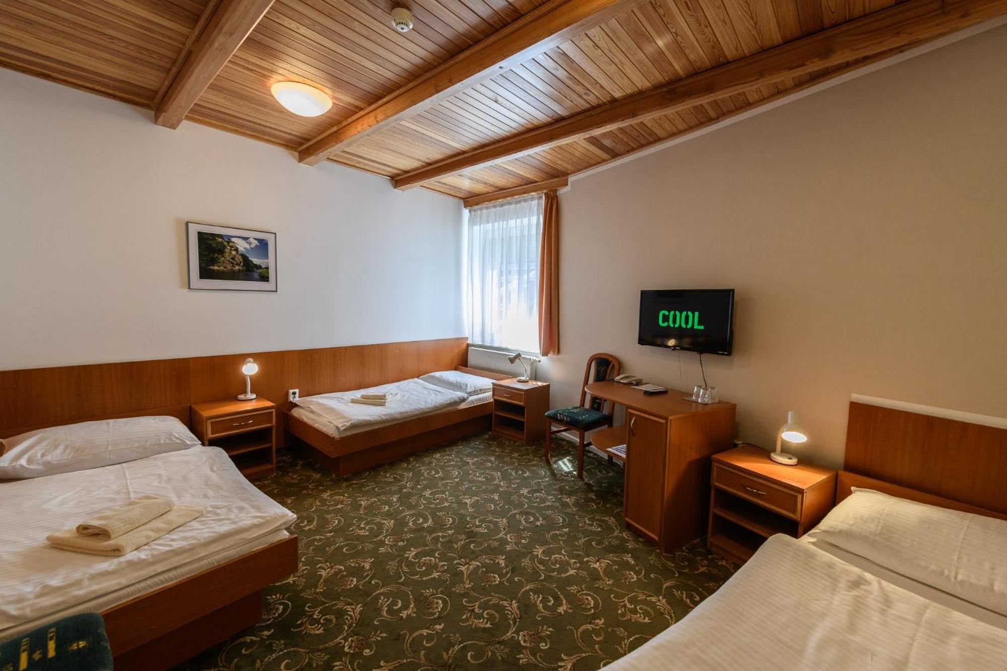 Sport-V-Hotel Hrotovice Exteriör bild